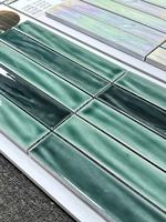 Carreaux de céramique rétro faits à la main en bande longue (40x250mm) antibactériens et résistants à l'usure pour supermarchés, villas, salles de bain et murs de fond