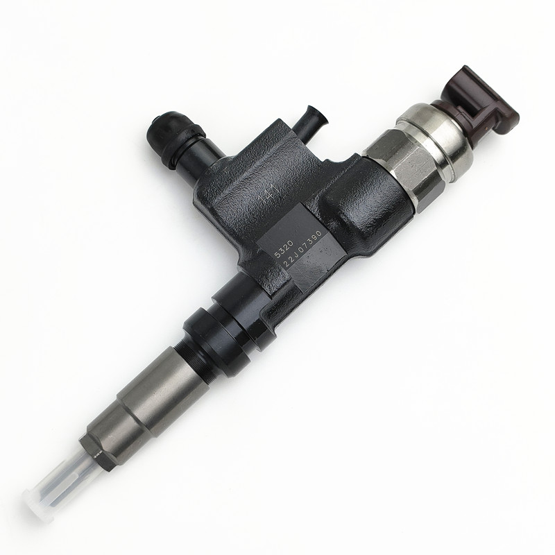Diesel Injector 23670-E0140 23670-E0130 Common Rail Fuel Injector 095000-5320 095000-5300 for TOYOTA