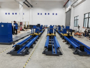 Robot de soudage Yaskawa AR1440 pour aciéries, automatisation de la soudure de poutres en H et en I avec portique à long rail au sol et plaque de cadre - Product Image 5