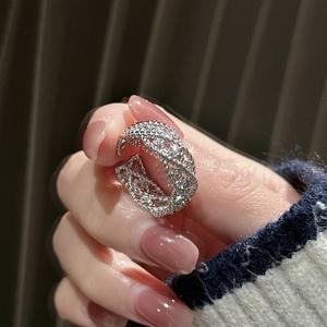 แหวนเงินแท้ S925 ประดับไมโครเซอร์คอน ดีไซน์เปิดปากวงแหวน หรูหรา เรียบง่าย ทันสมัย มีเอกลักษณ์ - Product Image 4