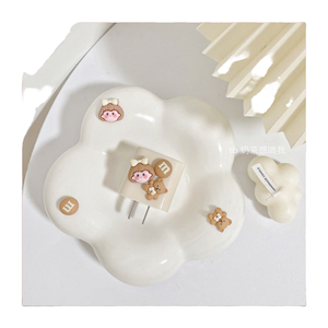 iPhone 15/14/13 18W/20w硅胶材料定制模具卡通<span class=keywords><strong>M</strong></span>熊设计螺旋绕线机充电器电缆保护器 - Product Image 3