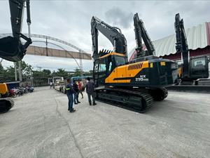 2025 Brand New hyundai Crawler Excavator Hx210hd High Performance Excavator in Stock - Product Image 4