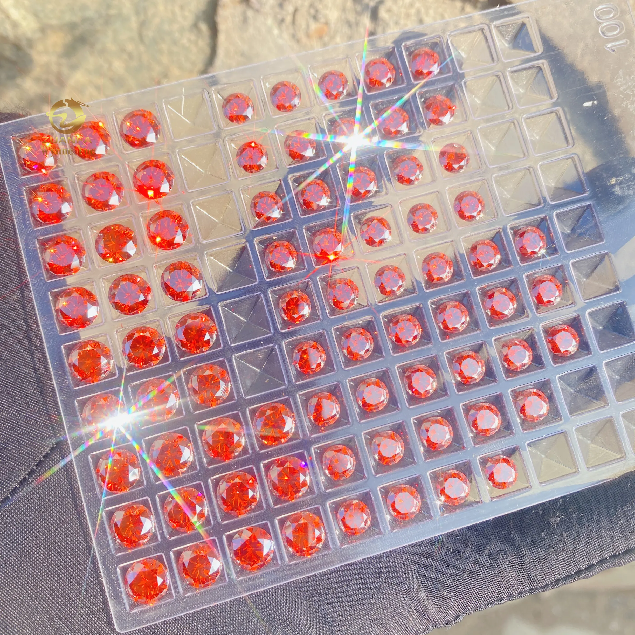 Geçiş test cihazı nadir kırmızı renk taş 1ct 2ct VVS1 yuvarlak sentetik taş serbest moissanit elmas