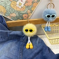 Porte-clés créatif en forme de chaussure, figurine mignonne de petit monstre boule de charbon en 3D, en plastique/résine, breloque de sac, pendentif pour clés de voiture, article cadeau