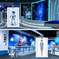 Armoire interactive transparente LCD IA de 86 pouces, boîte d'affichage holographique de type avatar humain virtuel avec capteur de mouvement