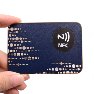 Carte de visite professionnelle personnalisée en métal et PVC avec puce NFC, finition or – Nouveauté très demandée - Product Image 1
