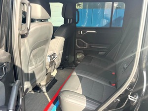 Chery Jetour Traveler 2.0T 4WD PRO+ 2023 |   SUV tout-terrain robuste - Pièces d'origine, peinture d'origine, véhicule d'occasion sans accident - Product Image 6