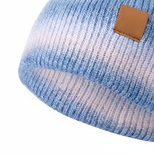 Bonnet de luxe 100% laine avec étiquette en daim personnalisée impression numérique chapeau d'hiver tricoté plat pour unisexe doux Street Style - Product Image 1