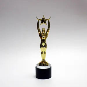 Folk Art Polished Nice Gift Box Golden Unique Design Metal Awards with Crystal Zinc Alloy New Europe Man Raising Star Trophy