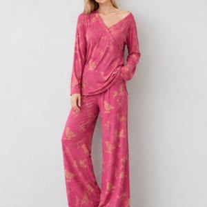 Pigiama Elasticizzato Traspirante Rosy per Donna, Nuovo Set di Abbigliamento da Notte Plus Size, Set Loungewear Ecologico in Bambù Personalizzato - Product Image 2