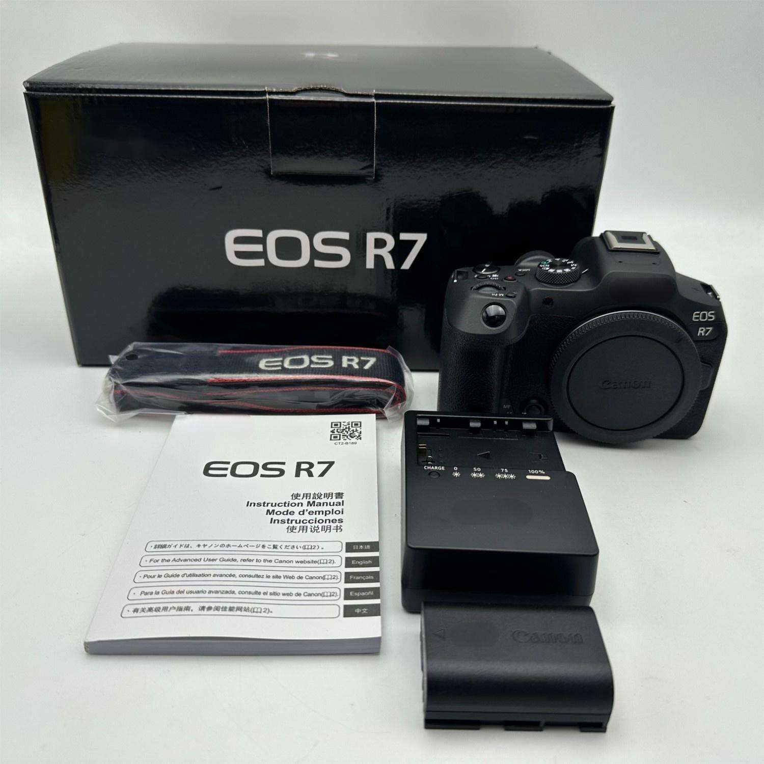 EOS R7