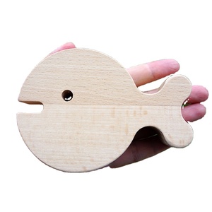 Set <span class=keywords><strong>di</strong></span> <span class=keywords><strong>Pesci</strong></span> in <span class=keywords><strong>Legno</strong></span> Mamma e Cucciolo, <span class=keywords><strong>Pesci</strong></span> in <span class=keywords><strong>Legno</strong></span> per Decorazione Casa e Ufficio, Grande Pesce in <span class=keywords><strong>Legno</strong></span> da 12 cm - Product Image 2