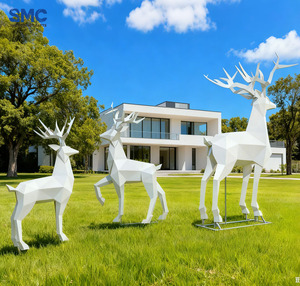 SMC等身大スチール製彫刻鹿像、クリスマスホリデーショップモール屋外庭園装飾用小道具 - Product Image 1