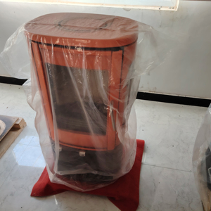 Estufa Moderna Independiente de Leña y Acero con 1 Año de Garantía para Sala de Estar de Villa, Soluciones de Calefacción Eficientes para Interiores - Product Image 1