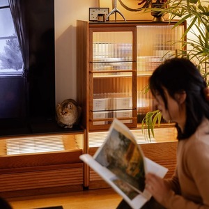 Mueble de TV Estilo Japonés, Mueble de Almacenamiento de Madera de Cerezo para Sala de Estar, Mueble de Pared de Madera Maciza con 5 Compartimentos - Product Image 3