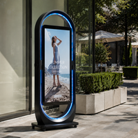 Pantalla LCD para Exteriores de 55 Pulgadas, Tótem Publicitario Digital de Alto Brillo, Ángulo de Visión Amplio de 178°, Portátil con Soporte de Pie, 1920x1080