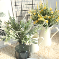 Bestseller Realistische Künstliche Lavendel-Dekorationsblumen 35cm Leichtgewichtig Langlebig für Muttertag Hochzeit Abschlussfeier Chinesisch