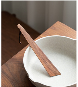 <span class=keywords><strong>Spatule</strong></span> <span class=keywords><strong>de</strong></span> <span class=keywords><strong>cuisine</strong></span> triangulaire suspendue en bois portable pour le camping, la préparation <span class=keywords><strong>de</strong></span> nourriture pour bébé, la <span class=keywords><strong>cuisine</strong></span> plate - Product Image 6