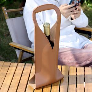 Sac de transport moderne en cuir PU personnalisé pour bouteille de vin, motif gaufré, portable, idéal pour mariages, anniversaires, cadeaux promotionnels d'affaires - Product Image 1