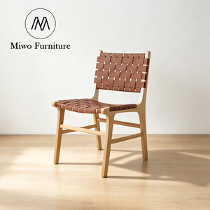 Chaise de salle à manger Corsica en bois massif tressé marron, style industriel vintage nordique moderne, pour hôtel et cuisine - Product Image 1