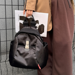 Duff Ludy 2024 Été nouveau designer de niche décontracté et léger grande capacité sac à dos étanche pour femmes - Product Image 2