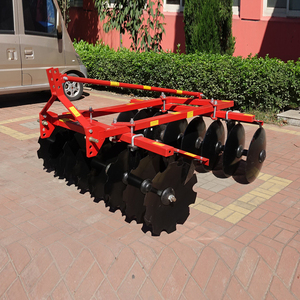 Tractor de maquinaria agrícola Grada de discos compensada de servicio medio de acero 65mn montada en tres puntos - Product Image 2