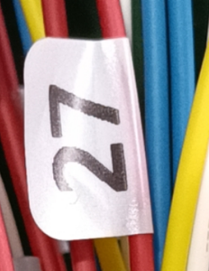 ฉลากสายเคเบิลแบบกำหนดเองพิมพ์บาร์โค้ดถ่ายโอนความร้อนสำหรับสัตว์เลี้ยงประเภทฉลากหดได้หลายสี - Product Image 2