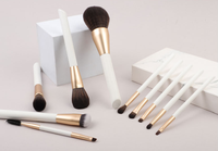 Ensemble de 10 pinceaux de maquillage de luxe blancs à manche en bois Ms.miau avec poils synthétiques doux et vegan pour le visage et le correcteur