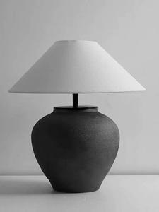 Lampe de table en pot d'argile de style Wabi-sabi, design pour salon, chambre à coucher, chevet, hôtel, B&B, ornements simples japonais, lampe de table vintage - Product Image 4