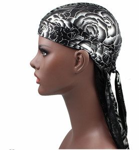 Logo personnalisé design bas quantité minimale de commande rose imprimé longue queue imitation soie <span class=keywords><strong>Durag</strong></span> pour femmes hommes satin <span class=keywords><strong>Durag</strong></span> - Product Image 4