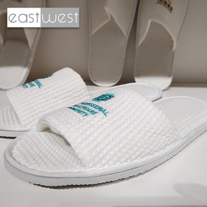 East West suministra al por mayor OEM Terry Coral Velvet <span class=keywords><strong>Hotel</strong></span> zapatillas suministro bajo MOQ barato desechable Spa zapatilla - Product Image 4