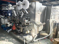 Machine automatique de pansement médical IV à commande PLC pour la fixation de canules IV et le pansement d'infusion