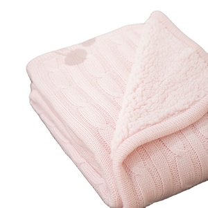 Échantillon gratuit Double couche <span class=keywords><strong>rose</strong></span> tricoté polaire inversé bébé <span class=keywords><strong>couverture</strong></span> polaire gaufrée coton tricoté biologique bébé emmaillotage <span class=keywords><strong>Minky</strong></span> <span class=keywords><strong>couverture</strong></span> - Product Image 4