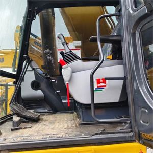 รถขุดตีนตะขาบ Komatsu PC400-8 มือสอง ขนาด 40 ตัน รุ่นปี 2023 เครื่องยนต์ดีเซล สภาพดีเยี่ยม รับประกัน 12 เดือน - Product Image 6