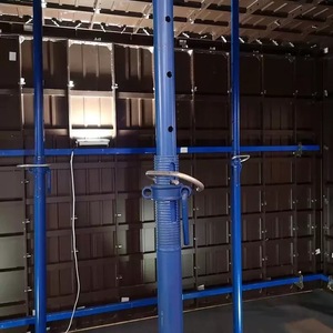 Échafaudage télescopique durable avec vérin de soutènement et vérin d'acier, conçu pour un accès flexible en hauteur pour les travaux de construction - Product Image 6