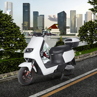 Scooter électrique haute puissance avec batterie au lithium 60V moteur d'assistance à pédale arrière à vitesse unique pour les trajets en ville