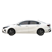 Khorgos Prix bas Kia K3 Petit SUV Chine Voitures d'occasion neuves 5 places Véhicule 4x4 Essence Kia Forte Cerato Crossover SUV