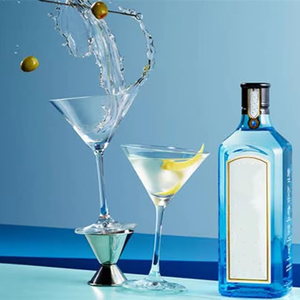 Bouteille <span class=keywords><strong>de</strong></span> <span class=keywords><strong>rhum</strong></span> en verre borosilicaté 250ml 750ml bouchon à vis corps transparent impression <span class=keywords><strong>de</strong></span> logo personnalisé pour <span class=keywords><strong>liqueur</strong></span> <span class=keywords><strong>de</strong></span> whisky - Product Image 1