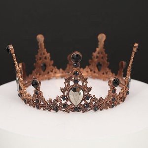 มงกุฎตกแต่งเค้กวันเกิดหรูหราสไตล์ยุโรปอเมริกัน ประดับด้วยโลหะผสมและคริสตัล สำหรับตกแต่งผมและใช้ในงานแสดง - Product Image 3