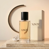 Flacon de parfum en verre cristallin avec coffret cadeau noir mat, contenant transparent brillant pour emballage de parfum de luxe