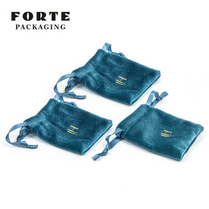 Sac de rangement en velours pour bijoux avec logo estampé, pochette à bijoux en velours - Product Image 4