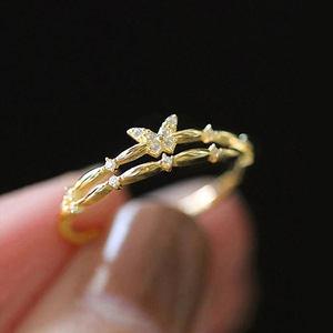 Anello a Doppio Strato con Zirconi a Farfalla per Donne, Gioiello da Dito Elegante e alla Moda - Product Image 3