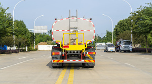 Camion pulvérisateur d'eau diesel Dongfeng 8X4 de grande capacité, 25000 L, pompe à eau personnalisée, haute efficacité, grand débit - Product Image 4