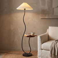 Lampe sur pied décorative plissée avec table d'appoint, lampadaire à support métallique ondulé pour la maison, le bureau et l'hôtel