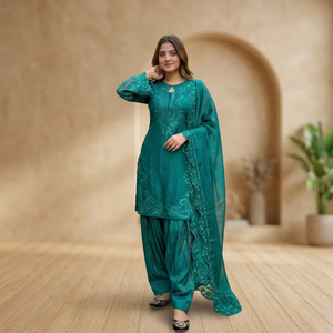 Conjunto de traje Farshi Salwar TENNECY de cristal romano con bordados pesados y lentejuelas, con trabajo de corte elegante, para mujer, ideal para fiestas. - Product Image 1