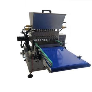 Nouvelle machine automatique de dépose de bonbons 2026 pour chocolat, fudge et vitamines gélifiées, compatible avec les moules en silicone de qualité alimentaire - Product Image 3