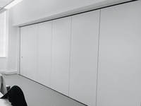 Système de cloison mobile moderne en bois et aluminium, 85 mm d'épaisseur, pliable, ignifuge, écologique, insonorisation élevée, pour écoles