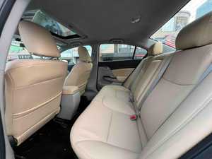 <span class=keywords><strong>Honda</strong></span> <span class=keywords><strong>Civic</strong></span> <span class=keywords><strong>2014</strong></span> Blanco en Buen Estado, 1.8L Automático, Auto de <span class=keywords><strong>Segunda</strong></span> <span class=keywords><strong>Mano</strong></span>, Exportación de Autos Usados - Product Image 6