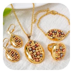 Ensemble de bijoux de mariée plaqué or 14 carats de style Dubaï avec boucles d'oreilles et collier en zircon pour femmes, occasions de fête et de mariage - Product Image 1