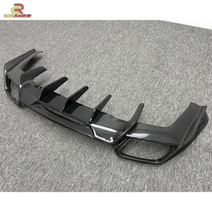 ลิ้นกันชนหลังคาร์บอนไฟเบอร์แบบเปียกเงาสไตล์ R สำหรับ Benz AMG GT GTS ปี 2015-2018 ชิ้นส่วนตกแต่งรถยนต์คาร์บอนดิฟฟิวเซอร์หลัง - Product Image 2